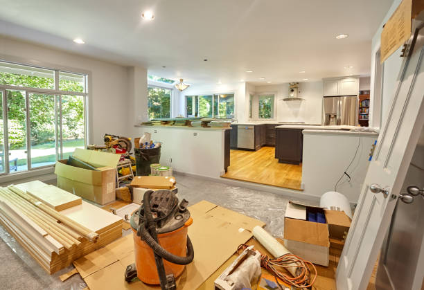 Professional Cabinet Refacing technician working in Minnesota, MN